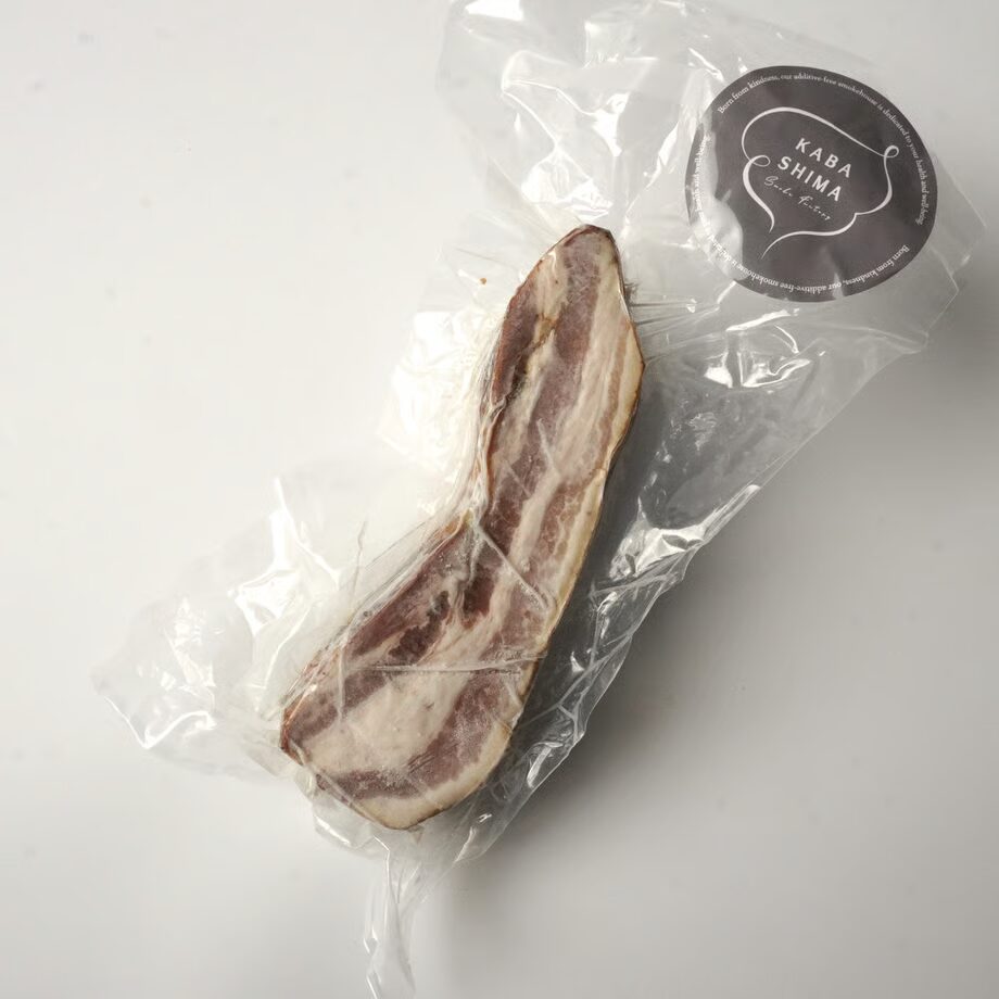 燻製の香りを楽しむ放牧豚無塩せきスモークベーコン